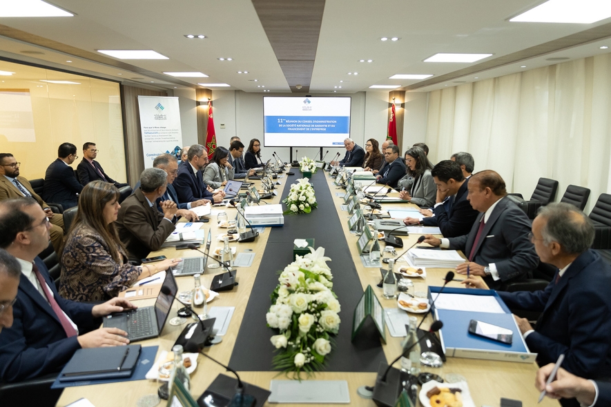 Signature d’une convention de coopération entre TAMWILCOM et Al Barid Bank pour promouvoir l’accès au financement en faveur des TPE